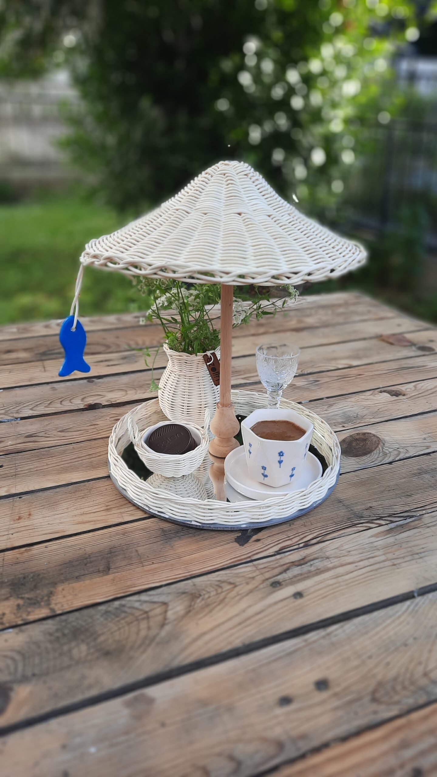 RATTAN AYNALI ŞEMSİYE SUNUMLUK